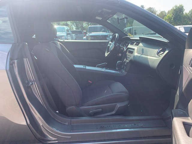 Used 2013 Ford Mustang GT RWD image 22