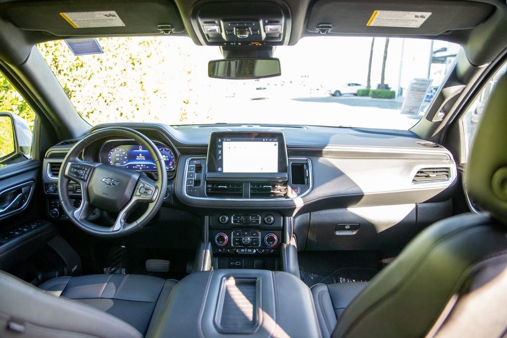 Used 2023 Chevrolet Suburban RST w/ Luxury Package image 9