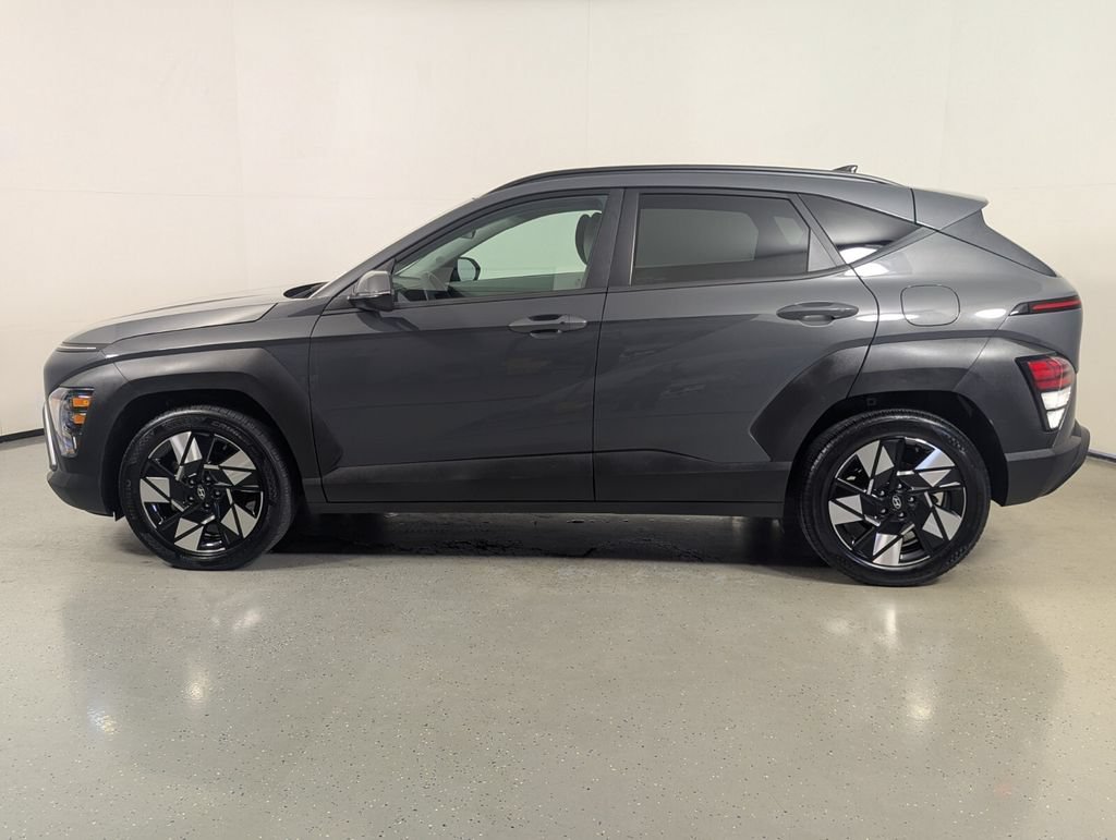 Certified 2025 Hyundai Kona SEL FWD image 4