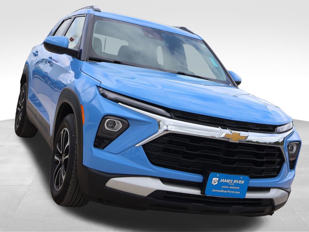 Used 2024 Chevrolet TrailBlazer LT w/ Convenience Package FWD image 7