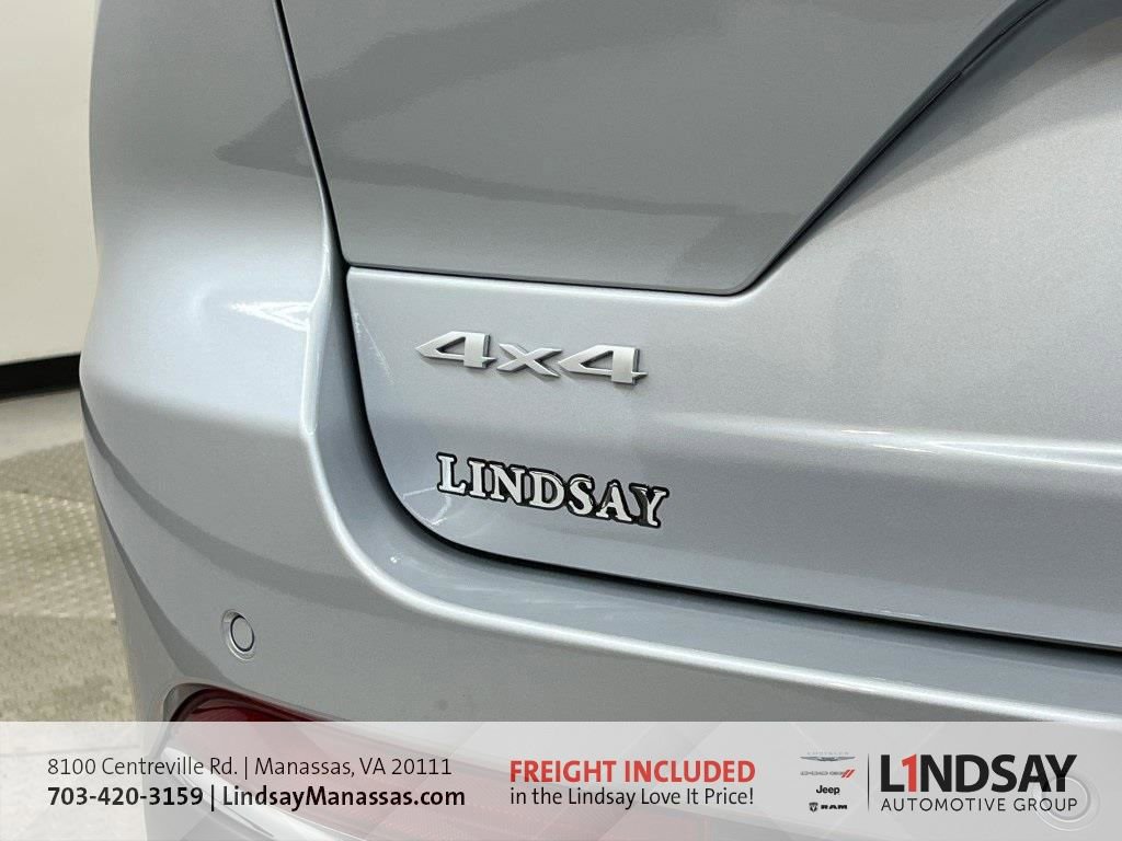 New 2025 Jeep Grand Cherokee Laredo w/ Luxury Tech Group I image 8