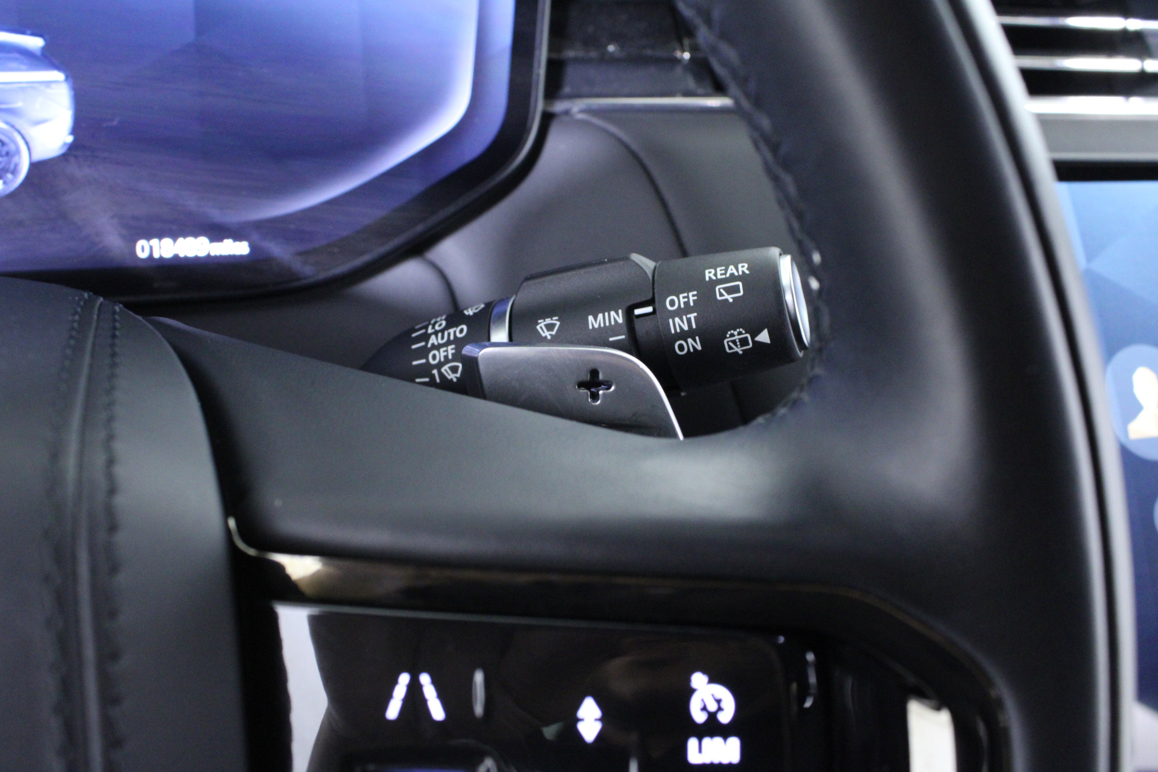 Used 2025 Land Rover Range Rover Sport Dynamic SE image 25