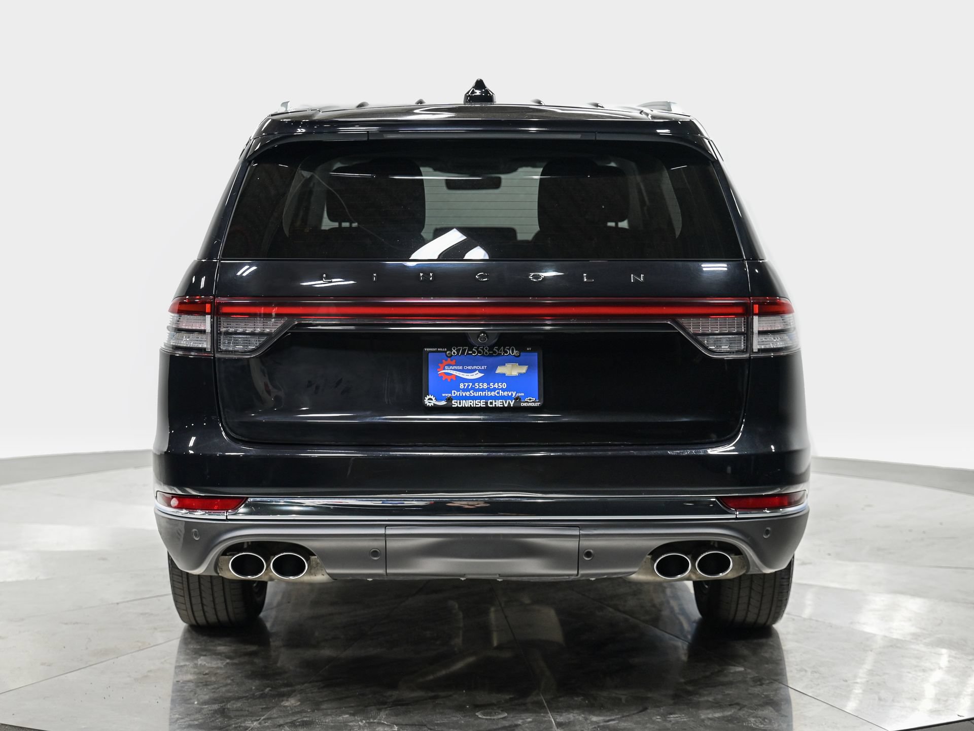 Used 2025 Lincoln Aviator AWD image 5