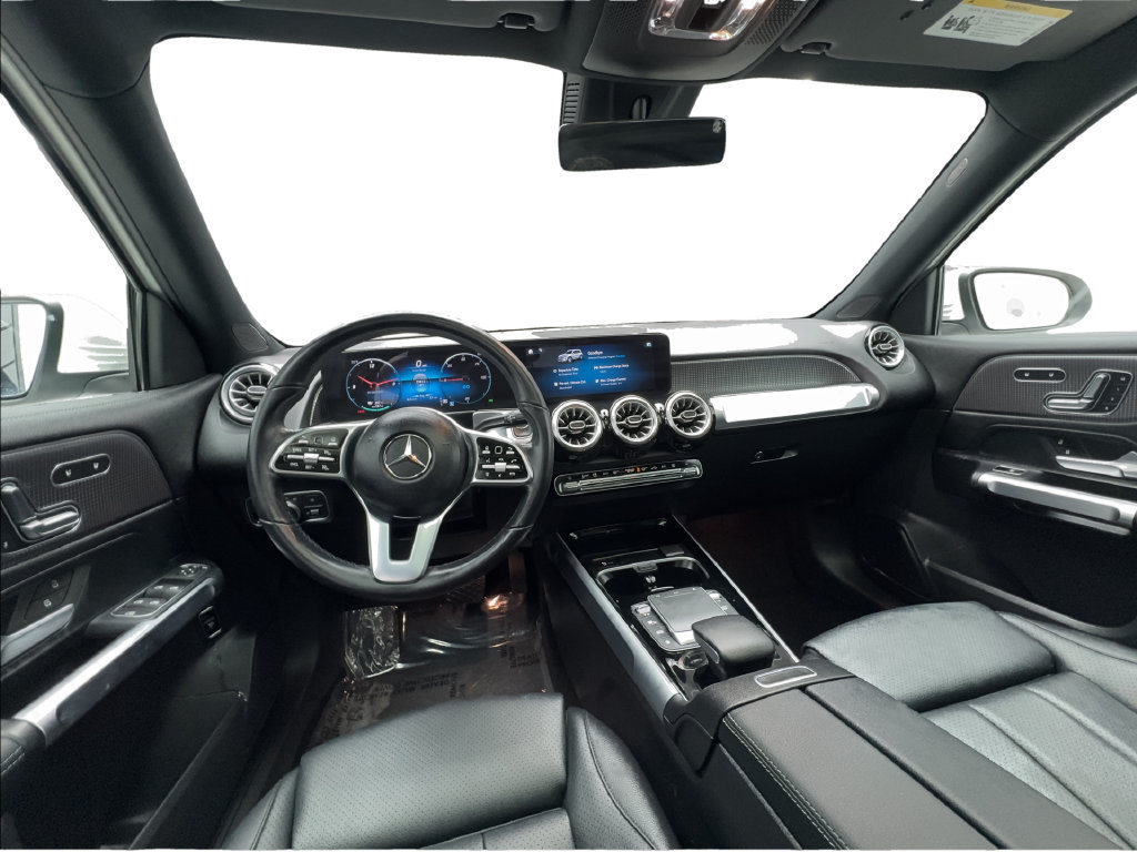 Used 2022 Mercedes-Benz EQB 300 4MATIC image 36