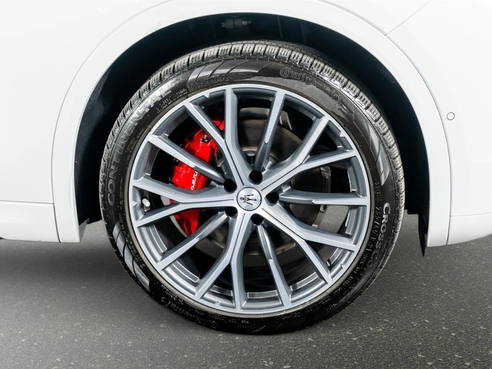 Used 2024 Maserati Grecale Modena AWD/4WD image 7