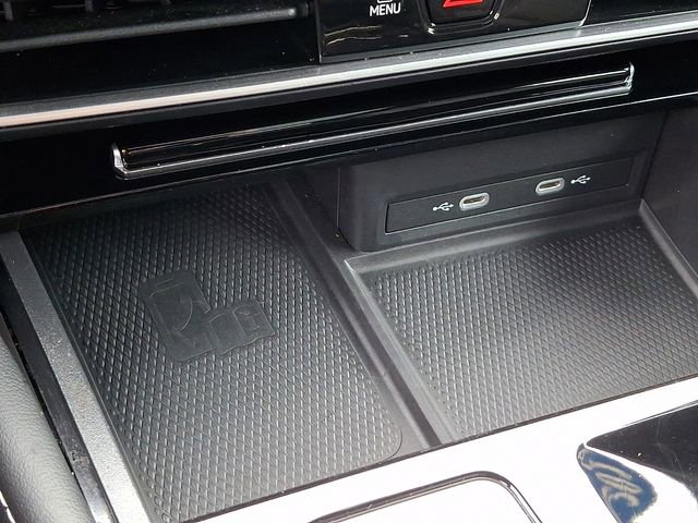 Used 2024 Volkswagen Atlas Cross Sport SE image 27