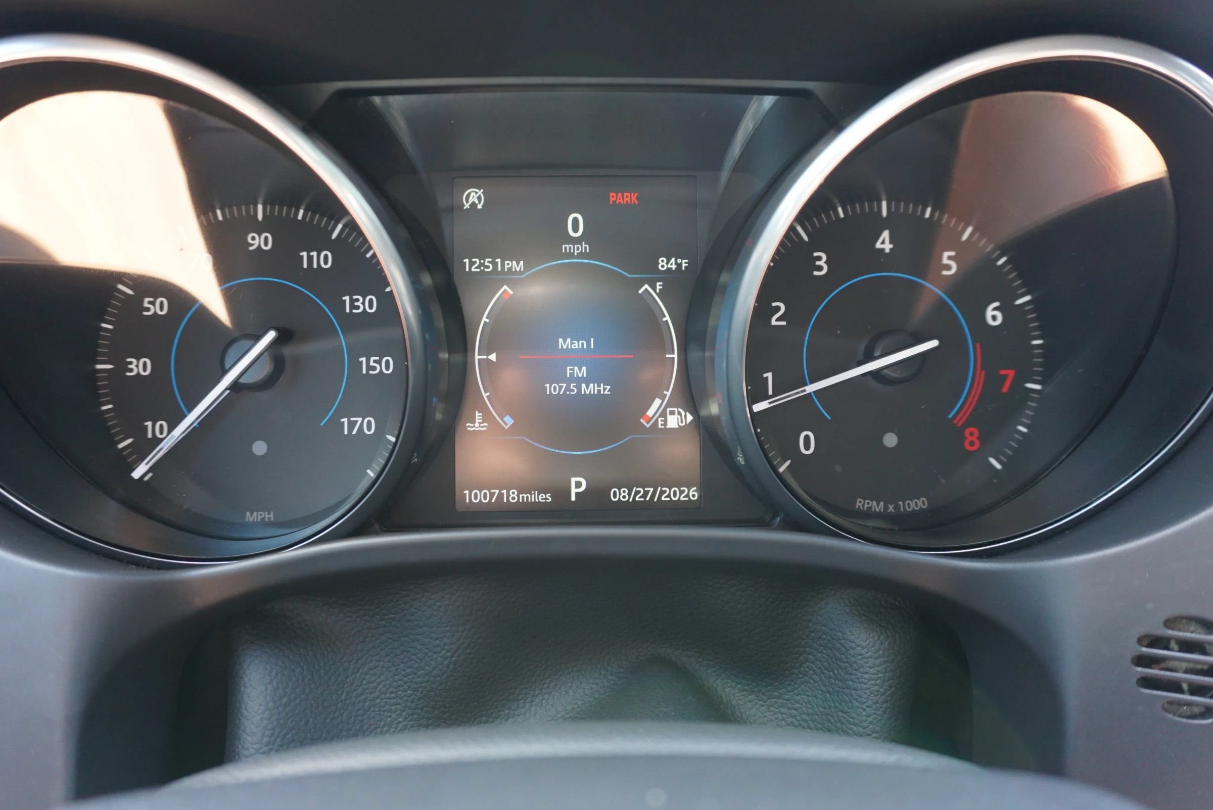 Used 2018 Jaguar F-PACE Premium AWD/4WD image 35