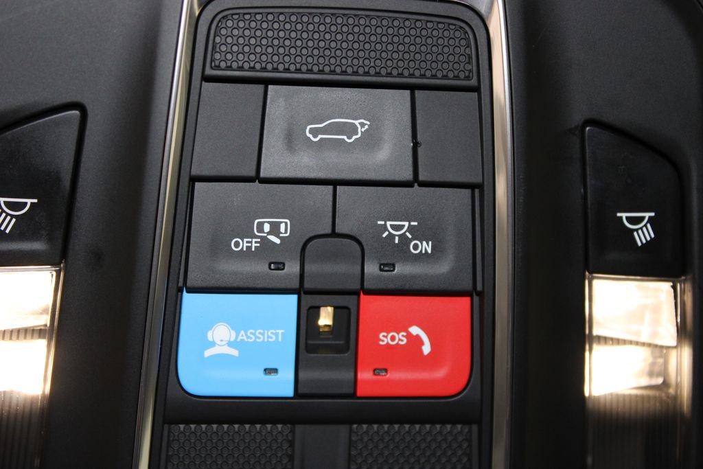 Used 2024 Jeep Wagoneer Series III image 56