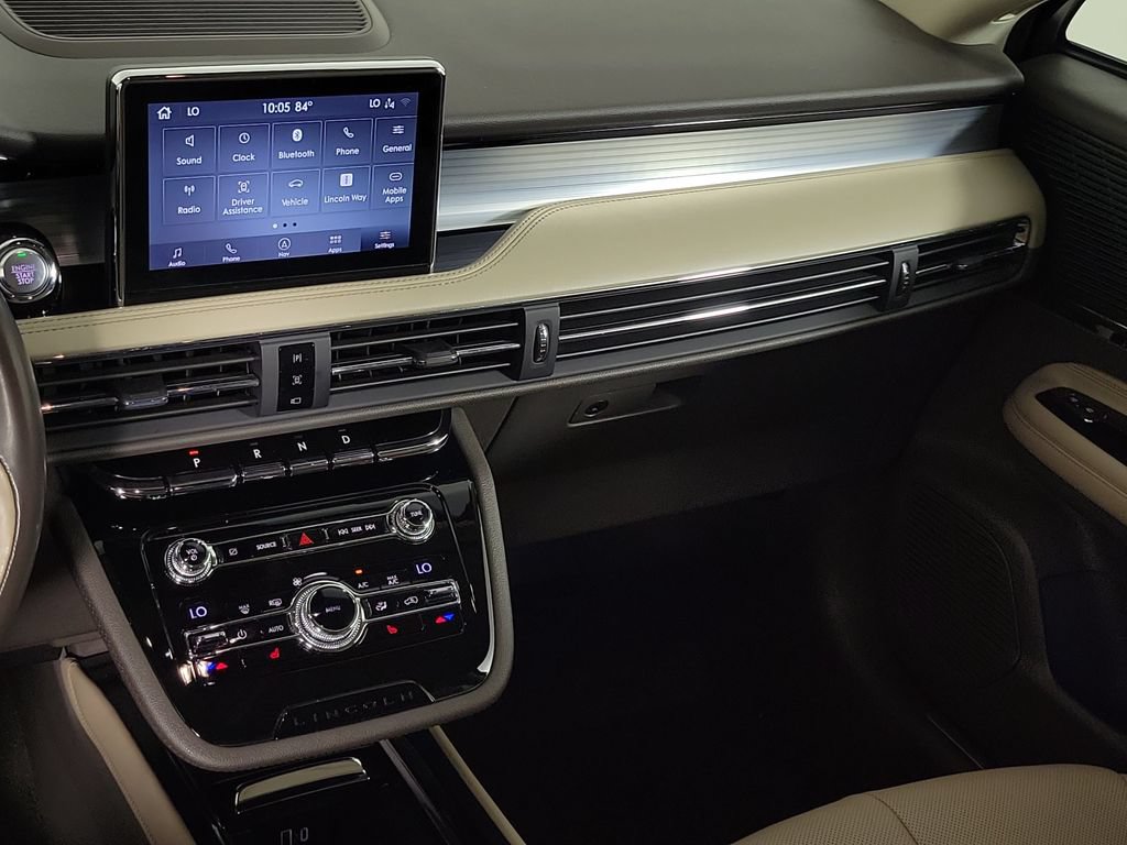 Certified 2020 Lincoln Corsair FWD w/ Premium Package image 12