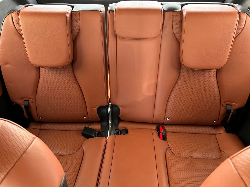 Used 2023 Kia Carnival SX Prestige image 26