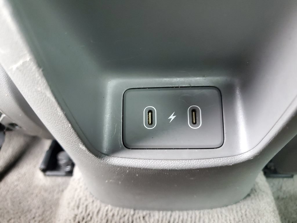 Used 2025 Hyundai Elantra SE FWD image 12