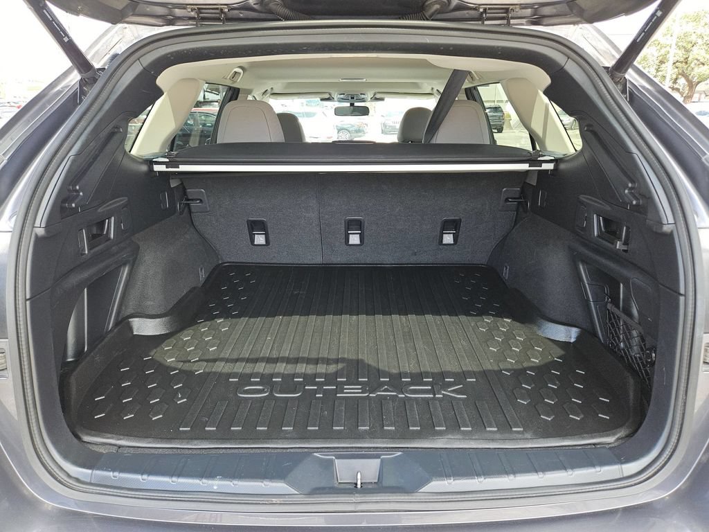 Used 2025 Subaru Outback Premium AWD/4WD image 26