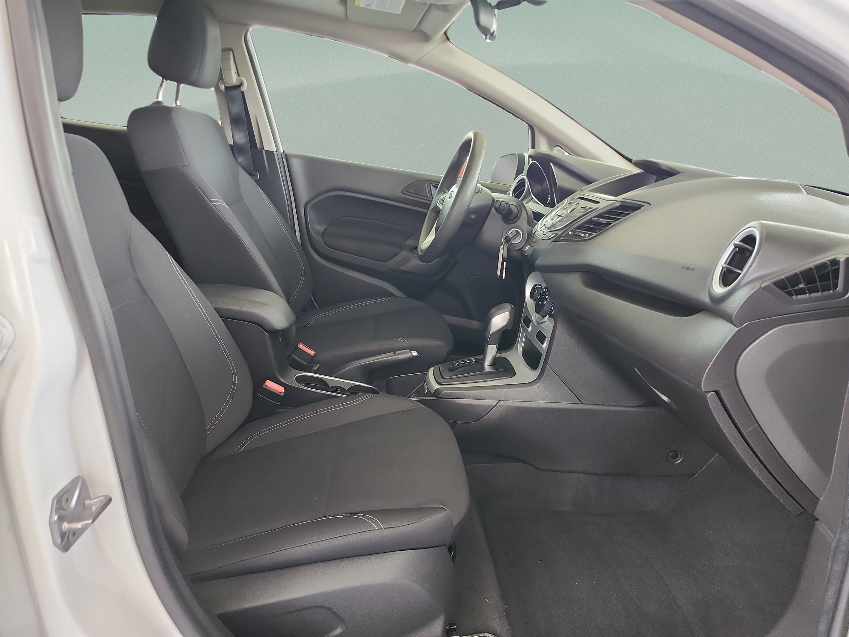 Certified 2019 Ford Fiesta SE FWD image 17