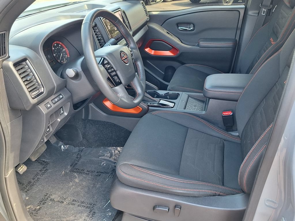 Used 2023 Nissan Frontier PRO-4X w/ Pro Convenience Package AWD/4WD image 10