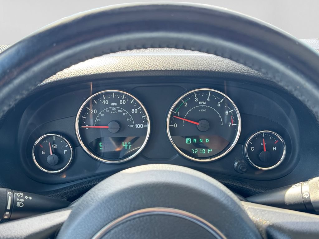 Used 2018 Jeep Wrangler Unlimited Sport w/ Connectivity Group AWD/4WD image 14