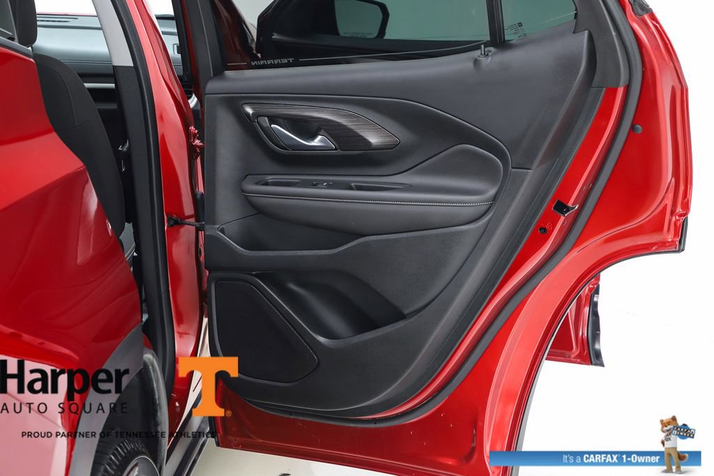 Used 2022 GMC Terrain SLE w/ Elevation Edition image 67