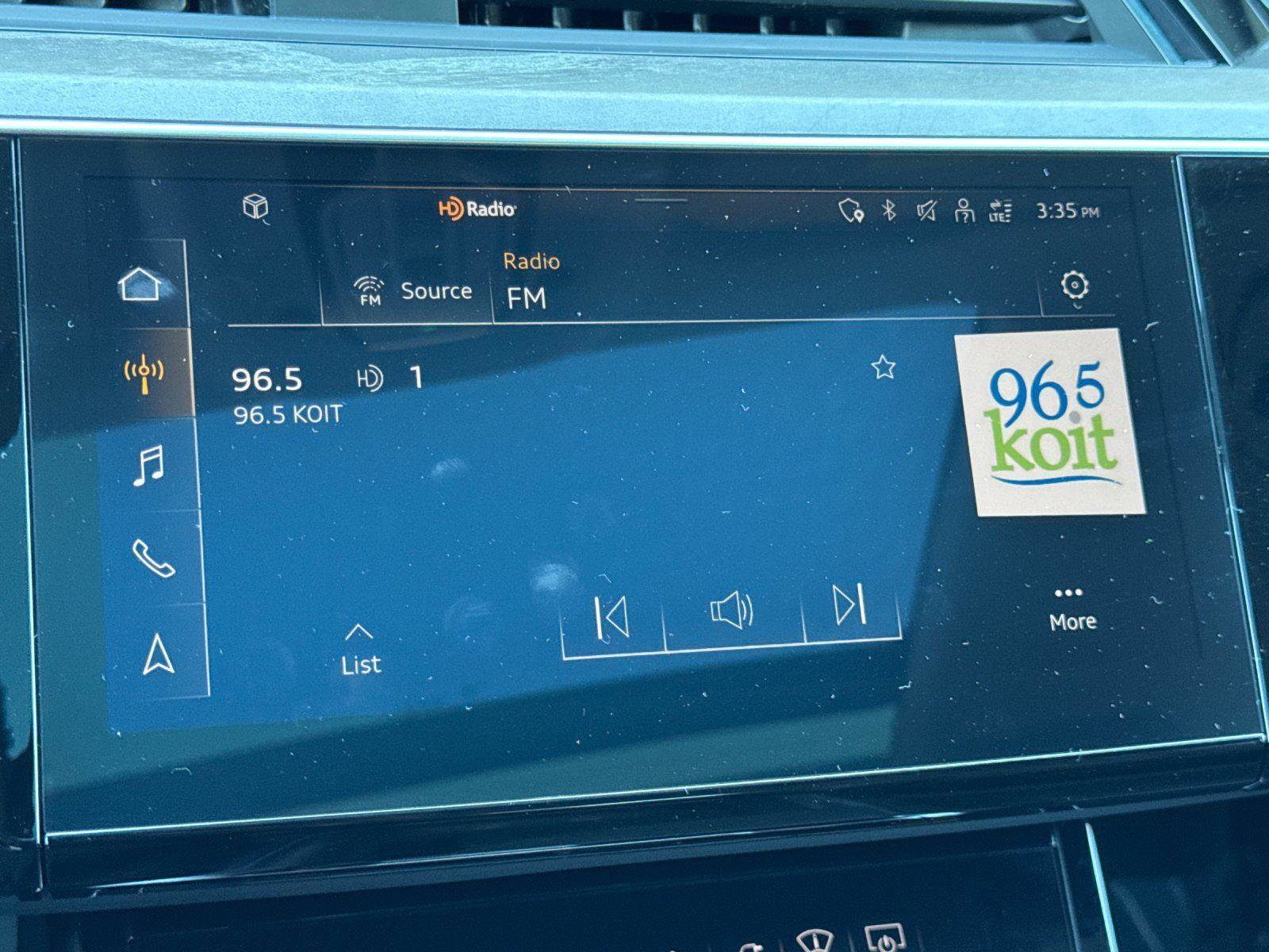 Used 2024 Audi Q8 e-tron Prestige w/ Prestige Package image 17