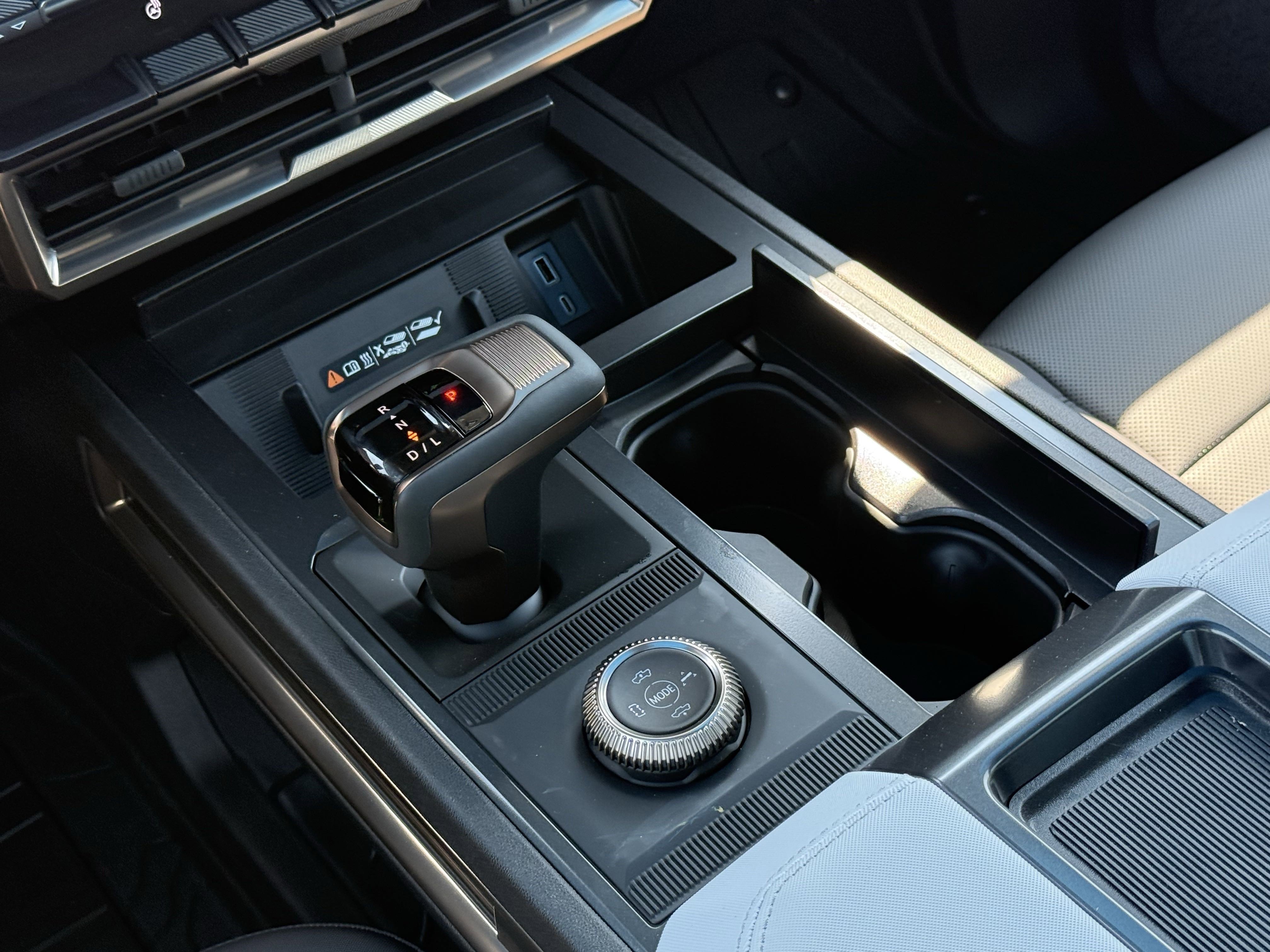 New 2025 GMC Hummer EV 2X w/ LPO, Illumination Package image 15