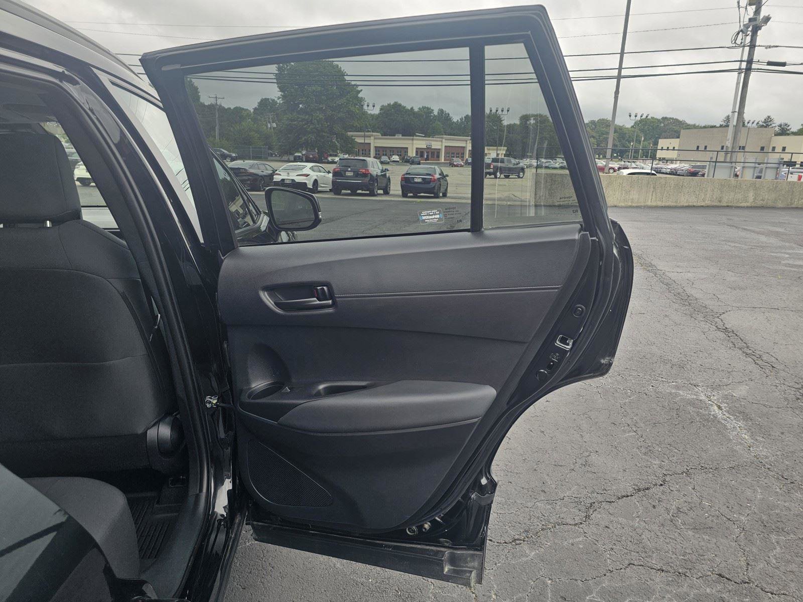 Used 2022 Toyota Corolla Cross LE image 24