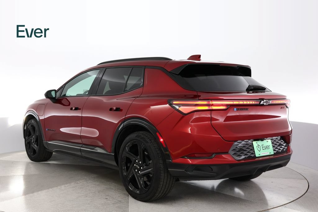 Used 2024 Chevrolet Equinox EV RS FWD image 14