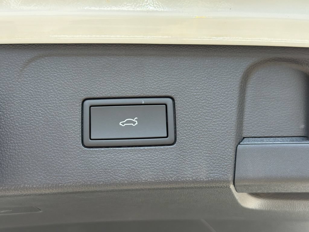 New 2026 Volkswagen Atlas SEL AWD/4WD image 16