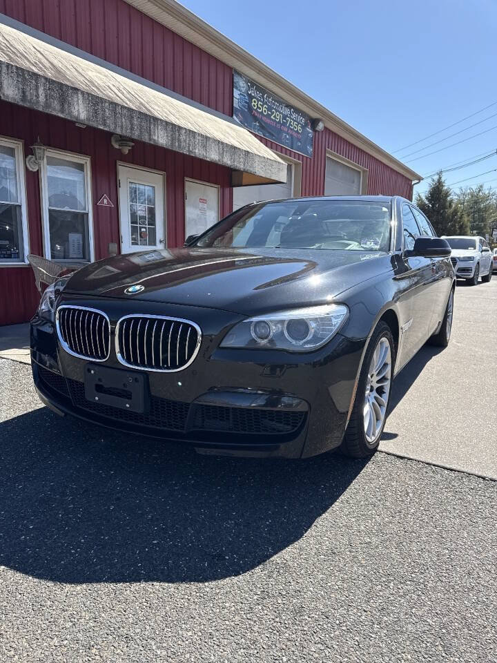 Used 2013 BMW 750Li xDrive AWD/4WD image 3