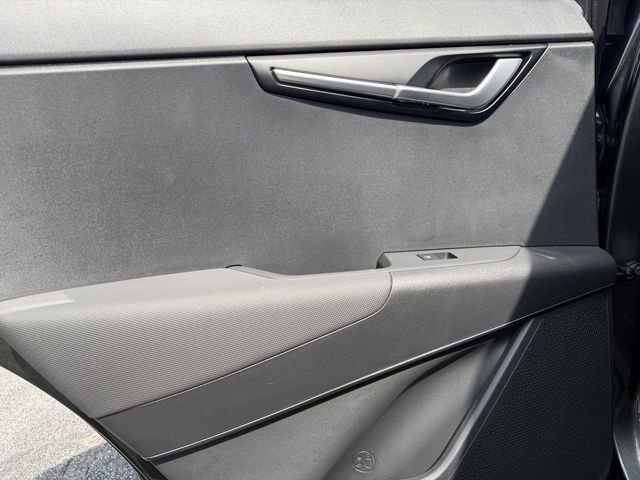 Used 2025 Kia Niro EX FWD image 25