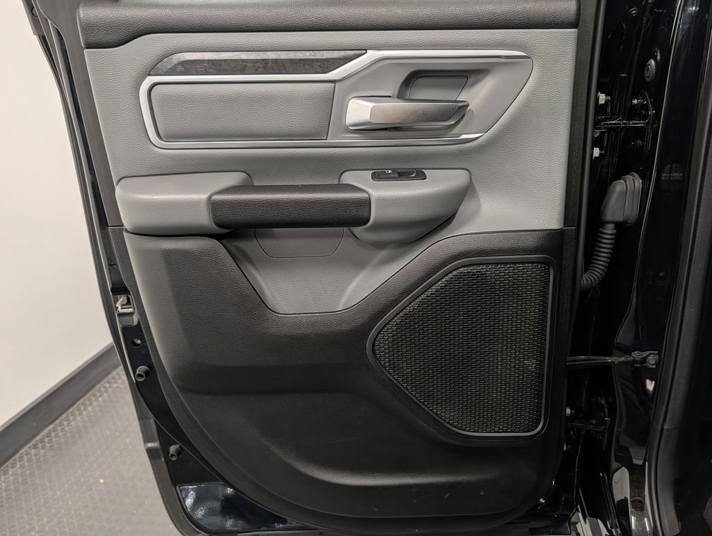 Used 2020 RAM 1500 Big Horn AWD/4WD image 23