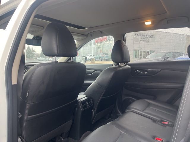 Used 2017 Nissan Rogue SL w/ SL Premium Package image 20