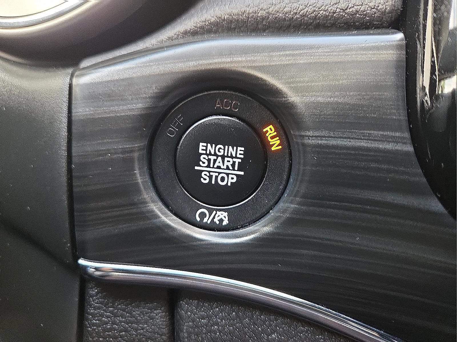 Used 2021 Jeep Grand Cherokee Limited AWD/4WD image 22