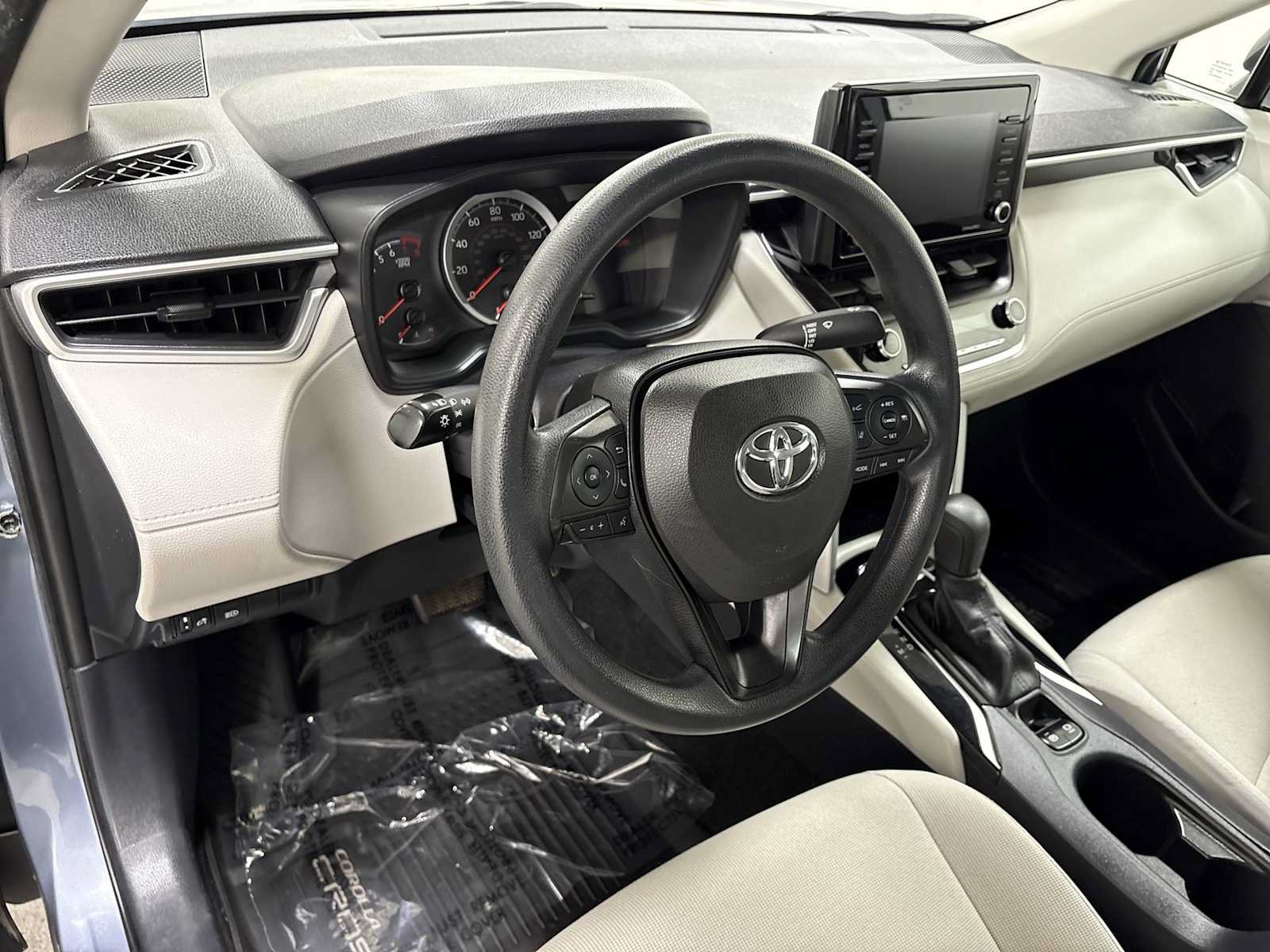 Certified 2022 Toyota Corolla Cross L AWD/4WD image 12