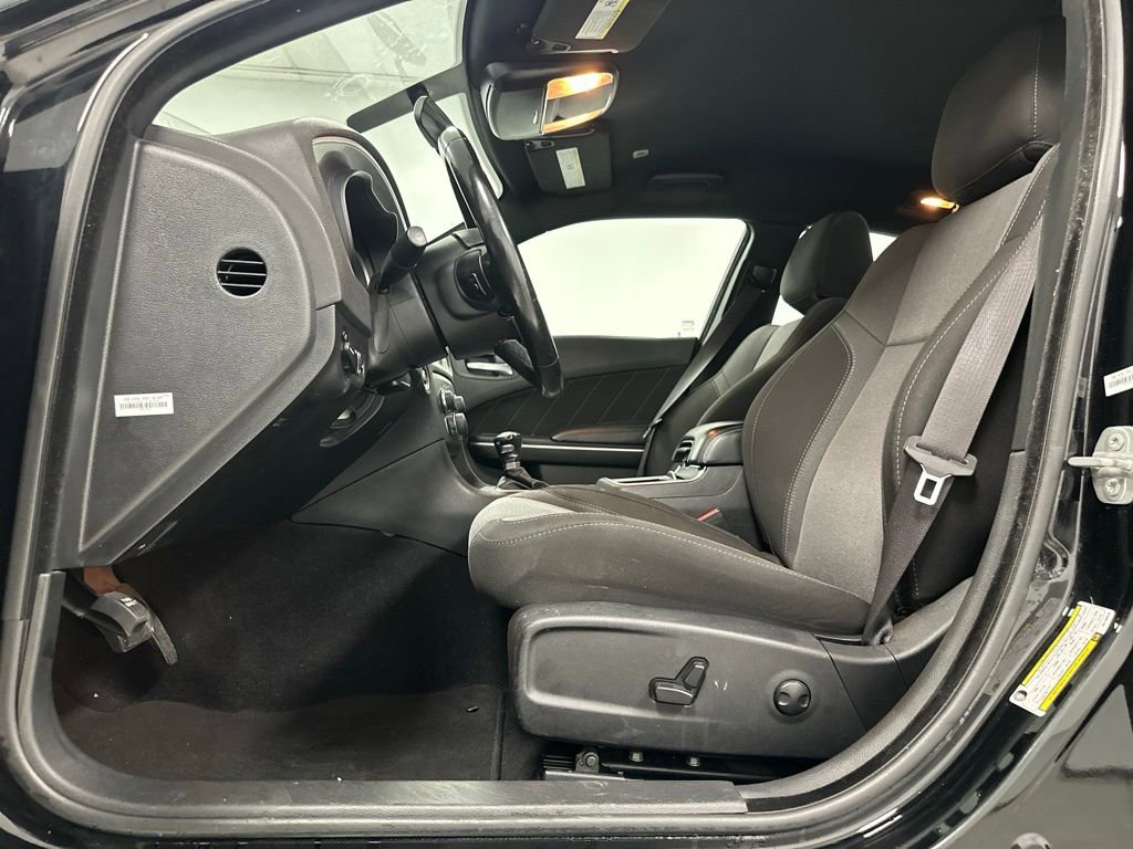 Used 2022 Dodge Charger SXT image 16