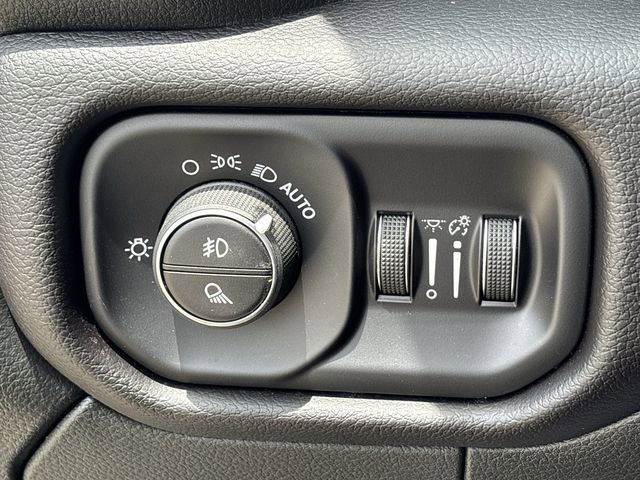 Used 2023 RAM 2500 Laramie AWD/4WD image 20