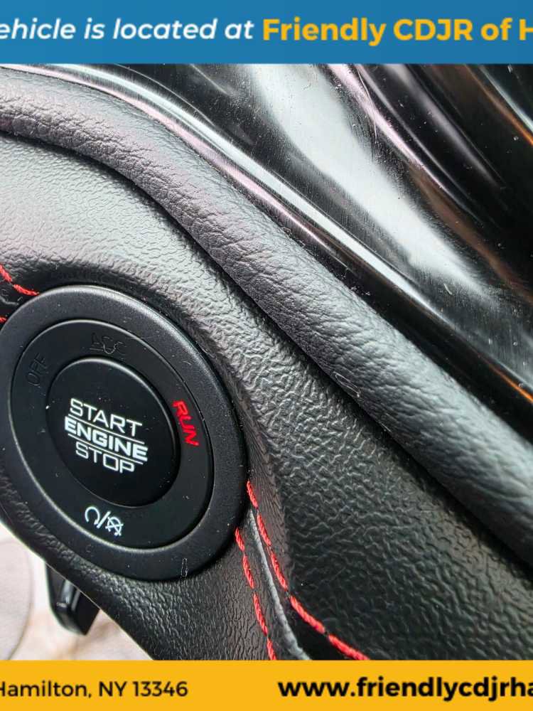 Used 2025 Dodge Durango GT image 21