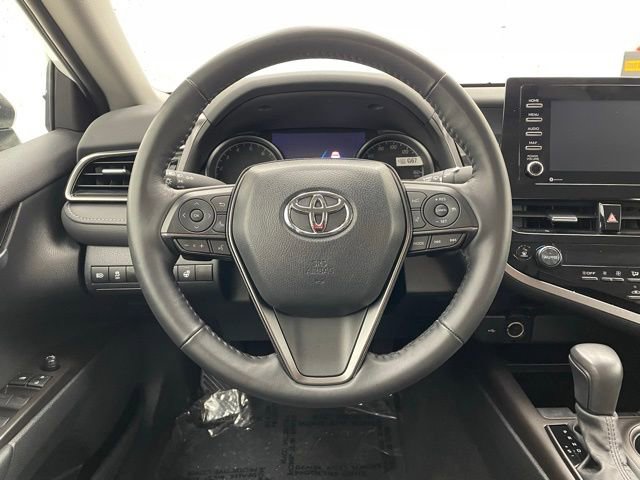 Used 2024 Toyota Camry SE w/ Cold Weather Package image 12
