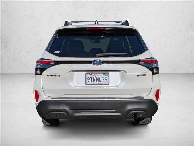 Used 2025 Subaru Forester Premium AWD/4WD image 7