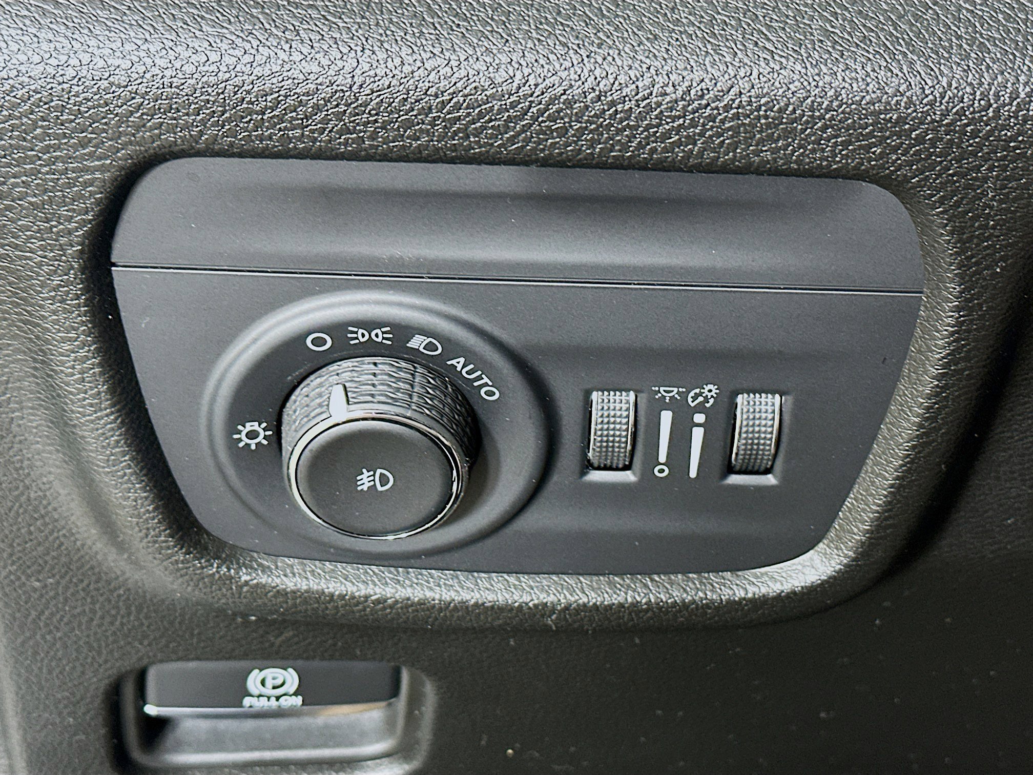 Used 2022 Jeep Grand Cherokee L Limited AWD/4WD image 17