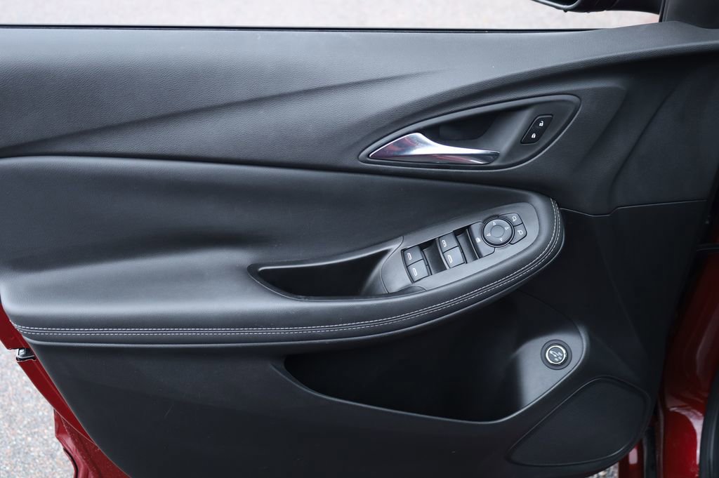 Used 2023 Buick Encore GX Select w/ Sport Touring Package image 24