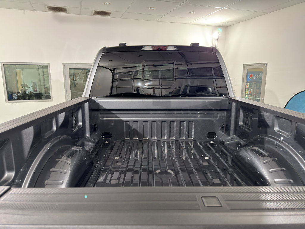 Used 2026 Ford F250 Platinum w/ Platinum Plus Package image 8