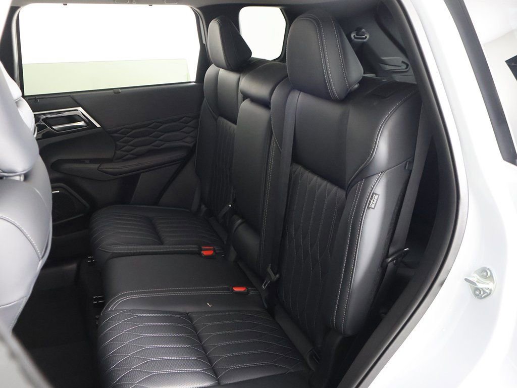 New 2026 Mitsubishi Outlander SEL AWD/4WD image 37