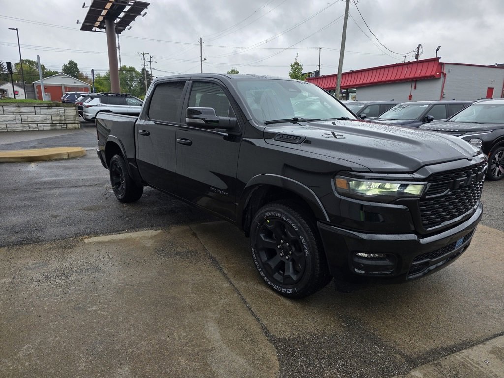 New 2026 RAM 1500 4x4 Crew Cab image 3