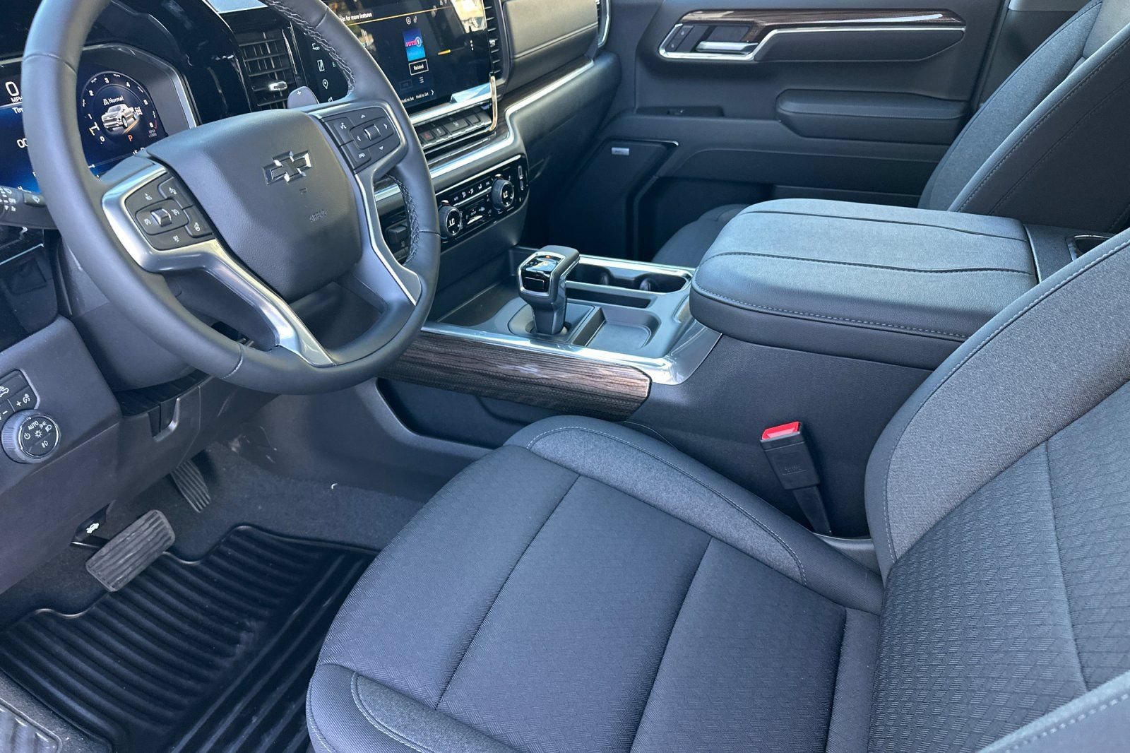 New 2026 Chevrolet Silverado 1500 RST w/ Convenience Package II AWD/4WD image 31