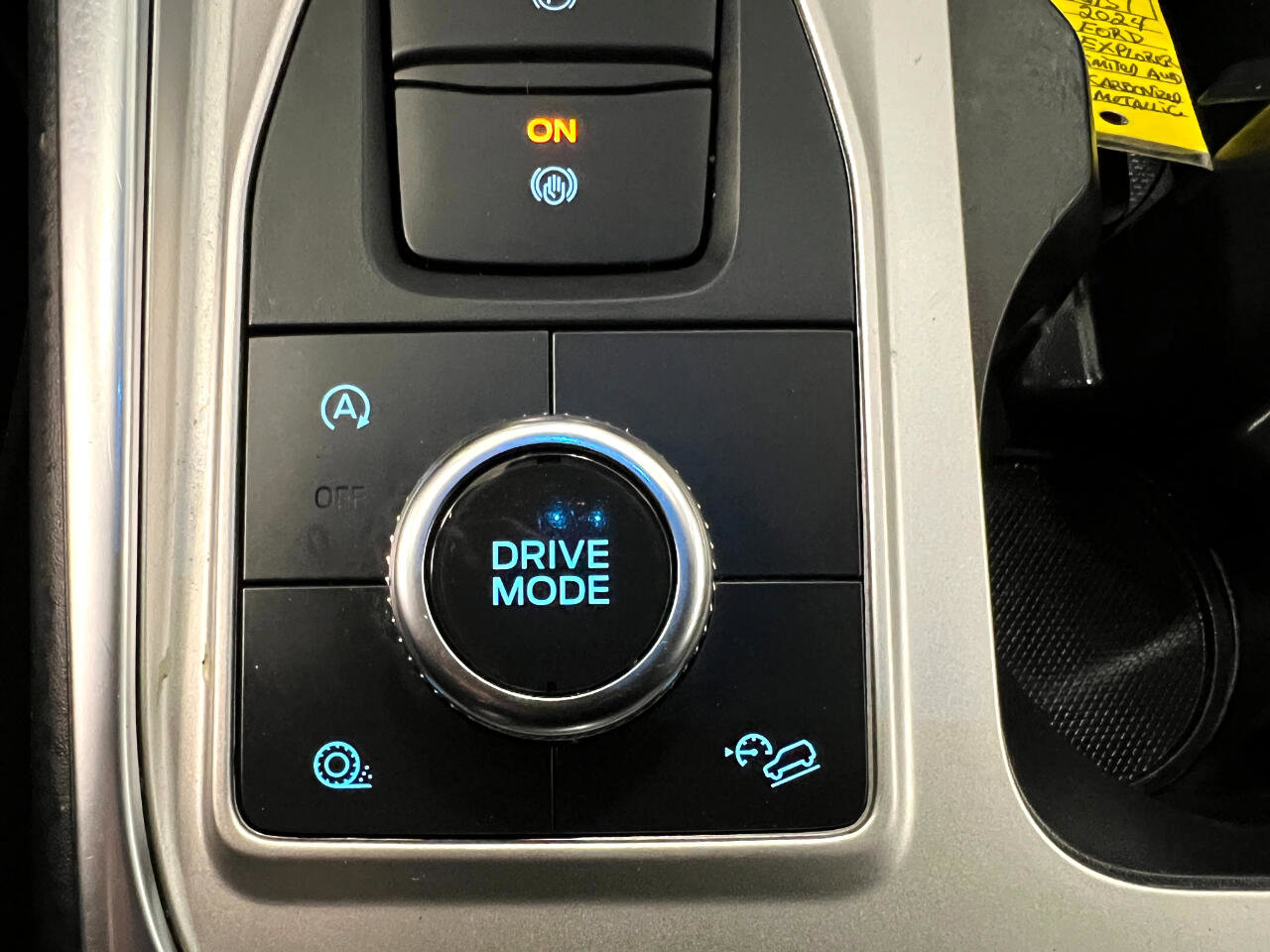 Used 2024 Ford Explorer Limited image 49