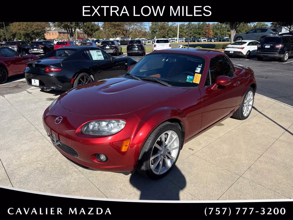 Used 2008 MAZDA MX-5 Miata Grand Touring w/ Premium Pkg RWD image 3