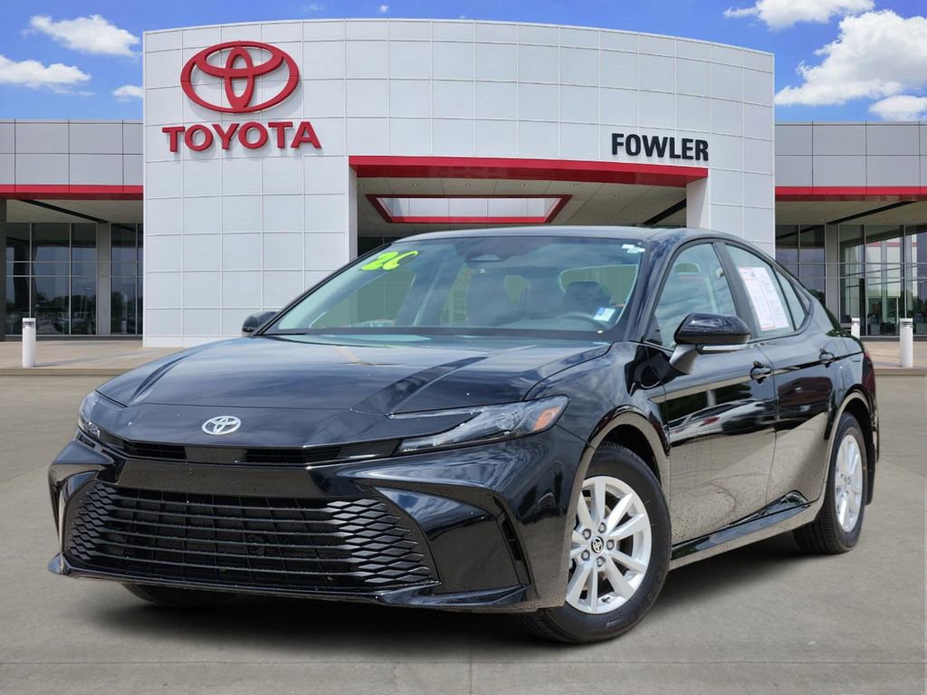 Used 2026 Toyota Camry LE w/ Convenience Package FWD image 1