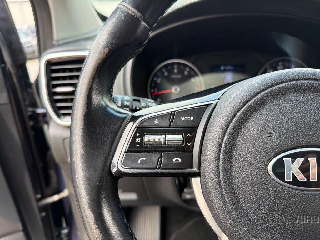 Certified 2022 Kia Sportage EX w/ EX Technology Package AWD/4WD image 17