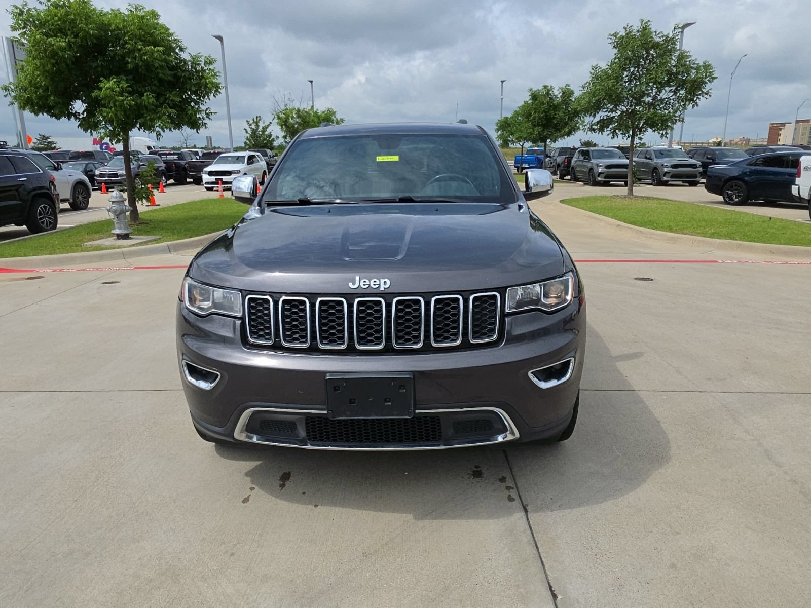 Used 2017 Jeep Grand Cherokee Limited RWD image 8