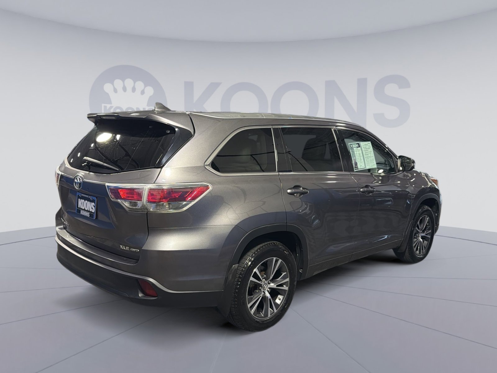 Used 2016 Toyota Highlander XLE image 7