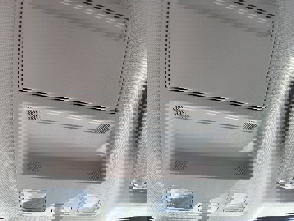 New 2026 Ford Maverick Lobo image 32