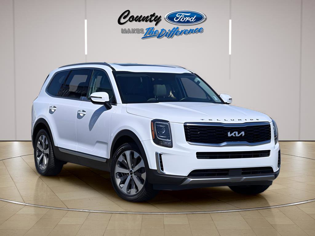 Used 2022 Kia Telluride S AWD/4WD image 1